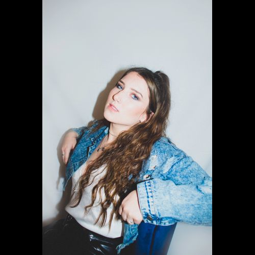 Amy Asher res profile SubmitHub